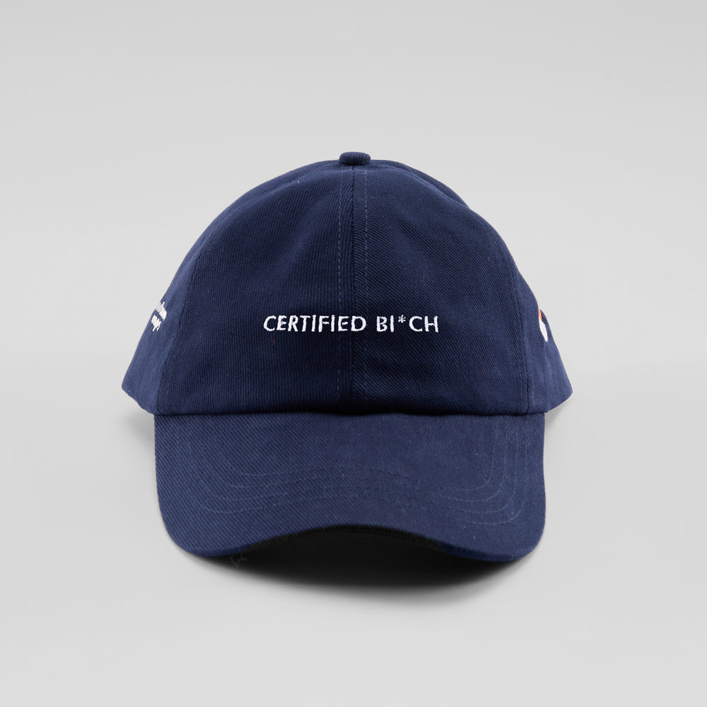 Cappellino in caldo cotone "Certified Bi*ch"