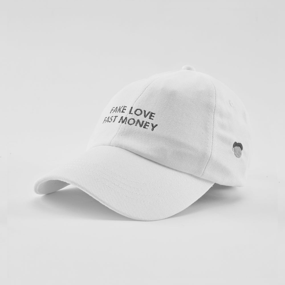 Cappellino in caldo cotone "Fake love, fast Money"