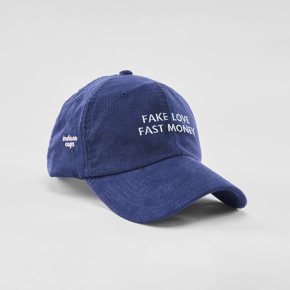 Cappellino in velluto a coste "Fake love, fast Money"