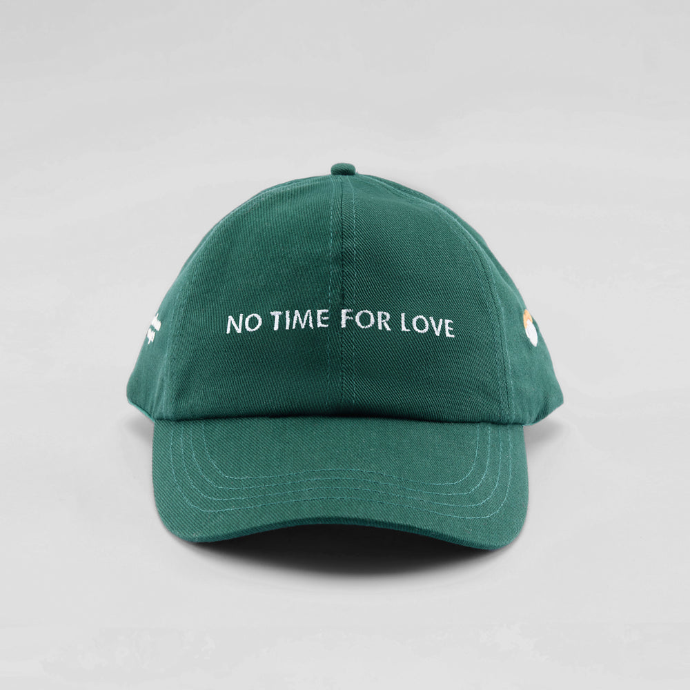 Cappellino in caldo cotone "No time for love"