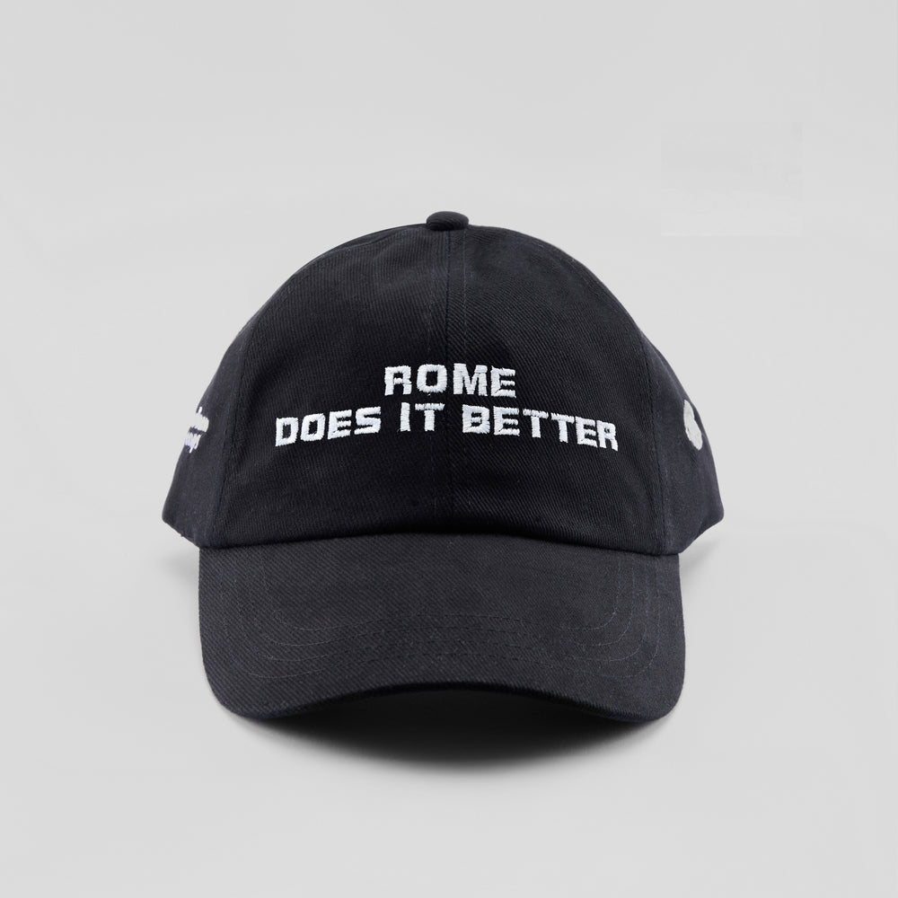 Cappellino in caldo cotone "Rome does it better"